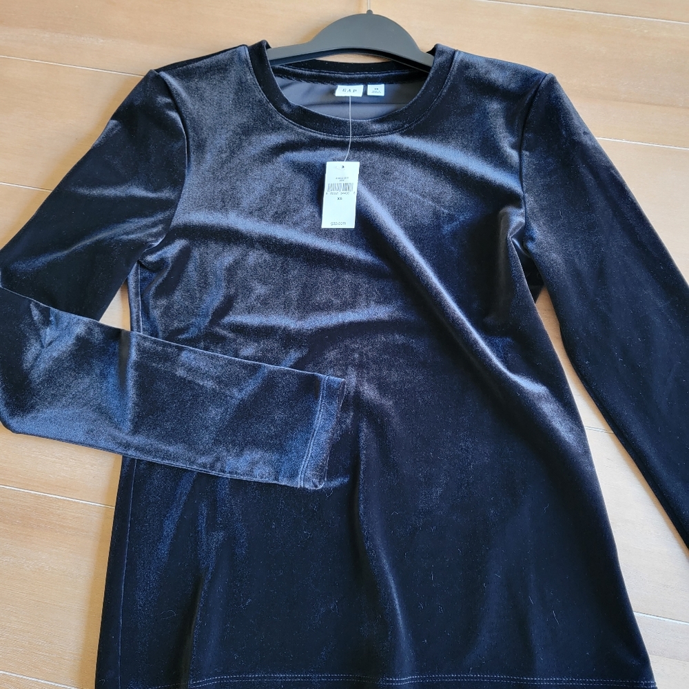 NWT Velvet Long Sleeve Top, size XS - Picture 4 of 5
